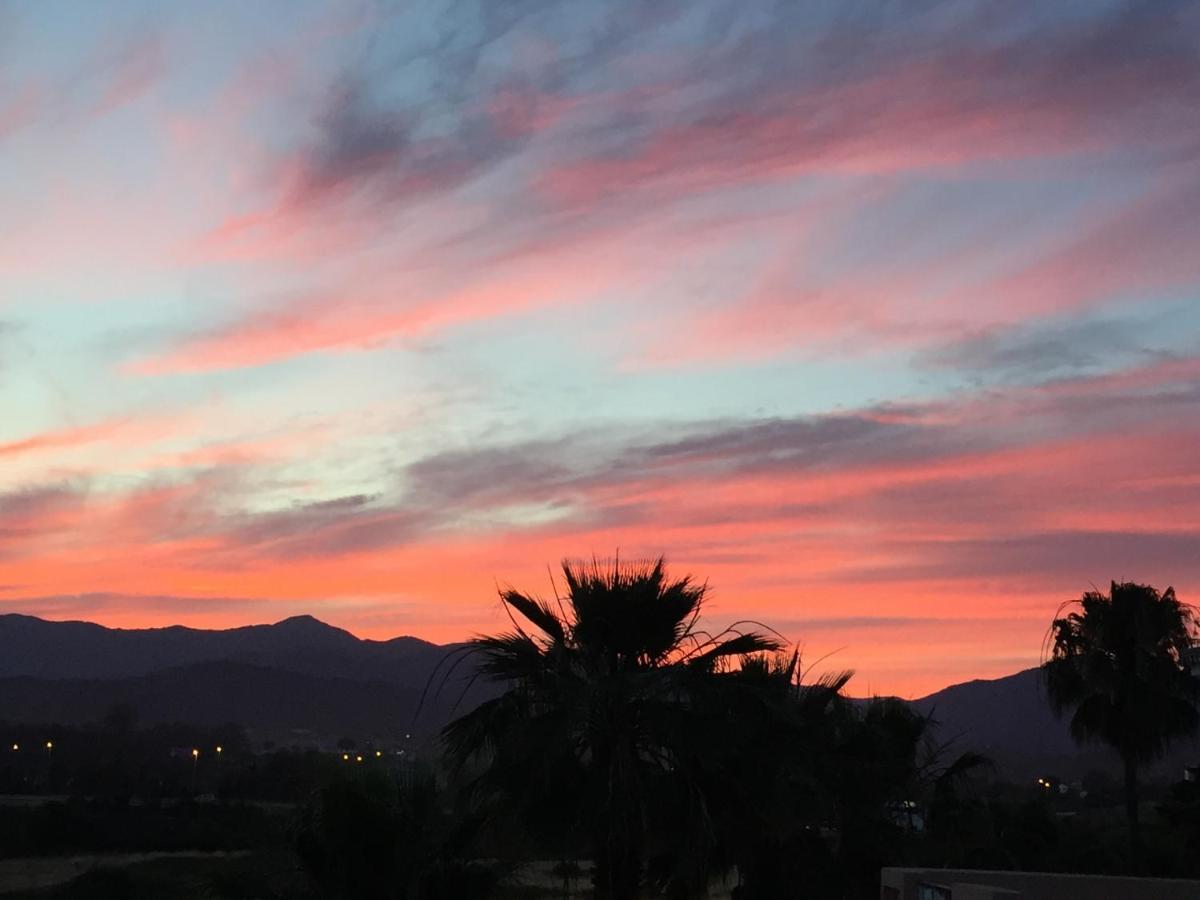 Beachside Estepona Kültér fotó